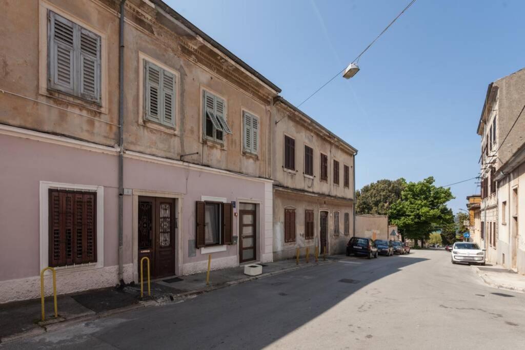 Apartman Luna Apartment Пула Екстериор снимка