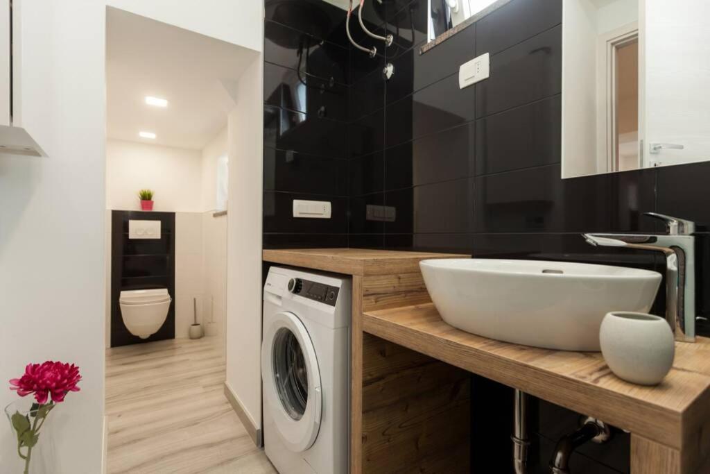 Apartman Luna Apartment Пула Екстериор снимка